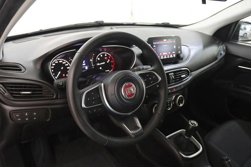 Usado Fiat Tipo Wagon 95 HP (69 kW) 2023 Preto Carrinha