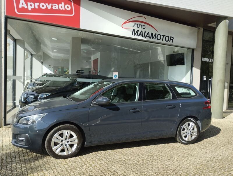 Cinzento Usado 2019 Peugeot 308 Business-Line Carrinha | € 13.500 (Preço justo) - Imagem 1/4