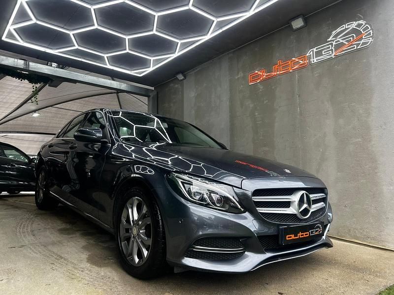 Cinza Usado 2014 Mercedes C220 Avantgarde Sedan | € 21.990 - Imagem 1/4