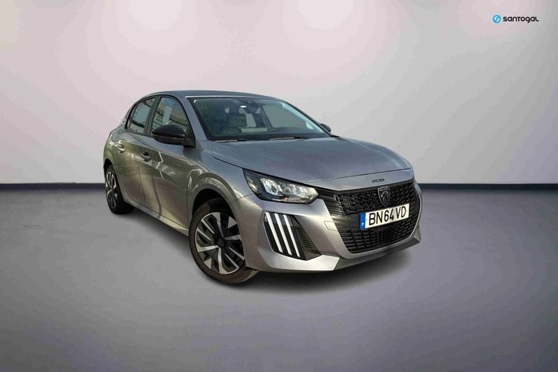 Cinzento Usado 2024 Peugeot e-208 Active Citadino | € 29.490 - Imagem 1/4