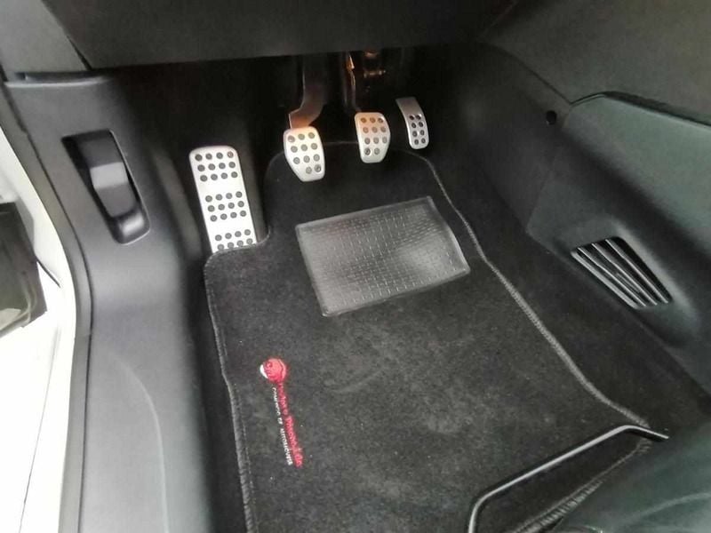 Usado Peugeot 208 GTi 200 HP (147 kW) 2014 Branco Citadino