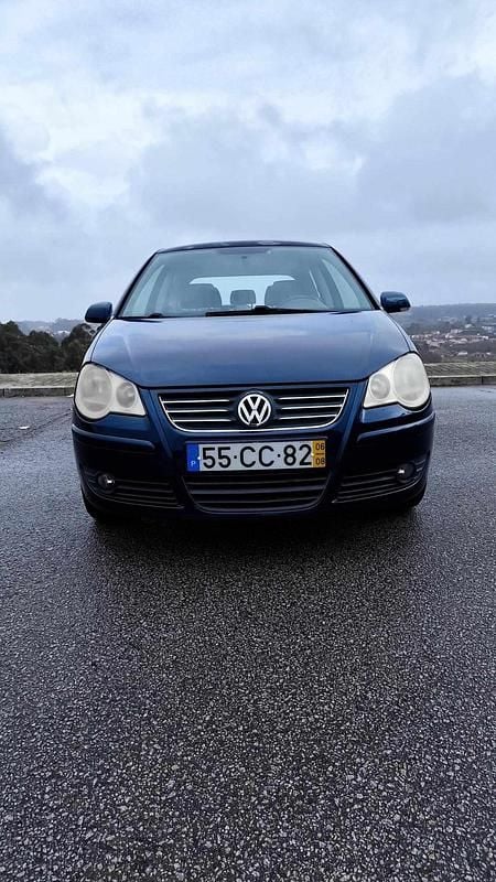 Azul Usado 2006 VW Polo Citadino | € 4.500 (Bom preço) - Imagem 1/4