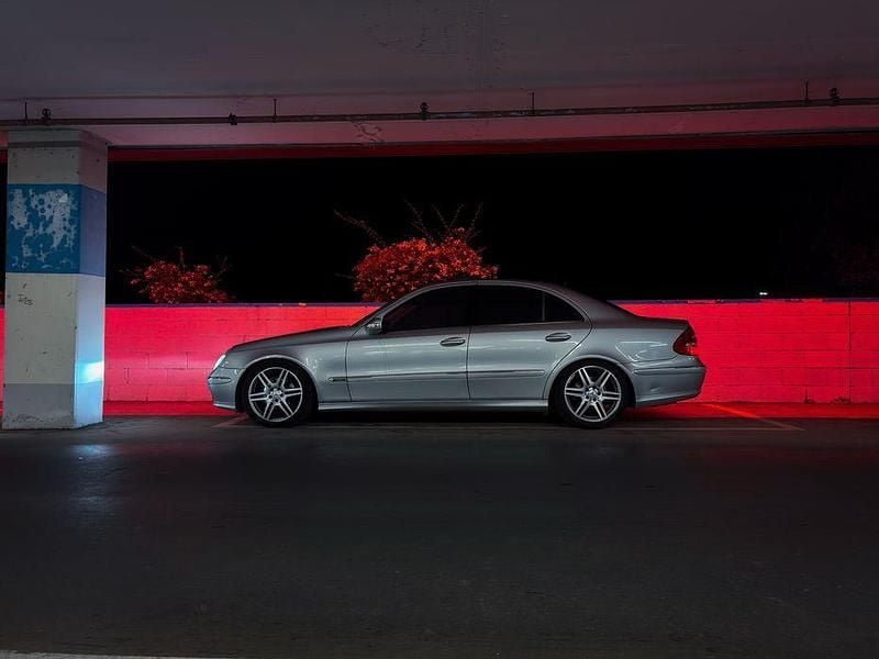 Usado 2002 Mercedes E270 Sedan | € 6.750 (Preço justo) - Imagem 1/4