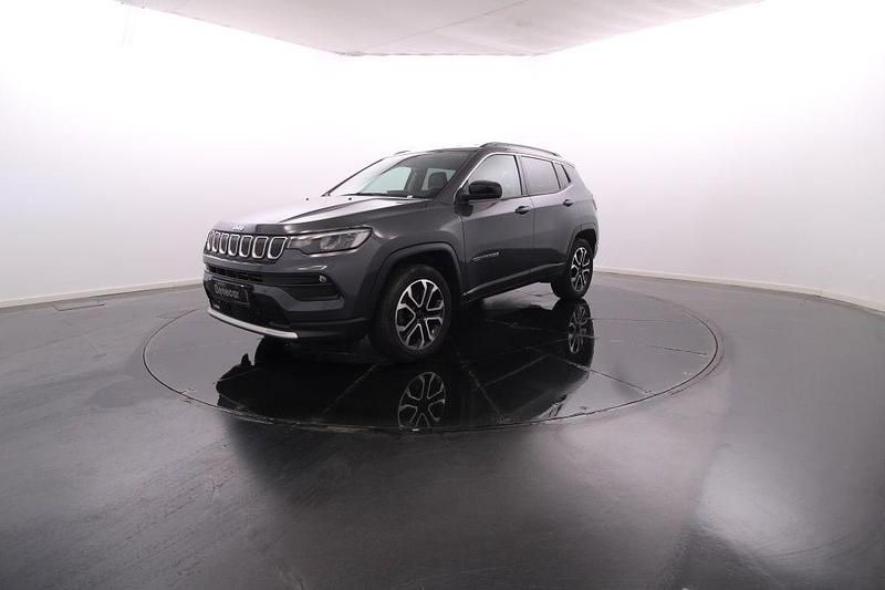 Cinzento Usado 2022 Jeep Compass SUV | € 28.850 (Preço elevado) - Imagem 1/4