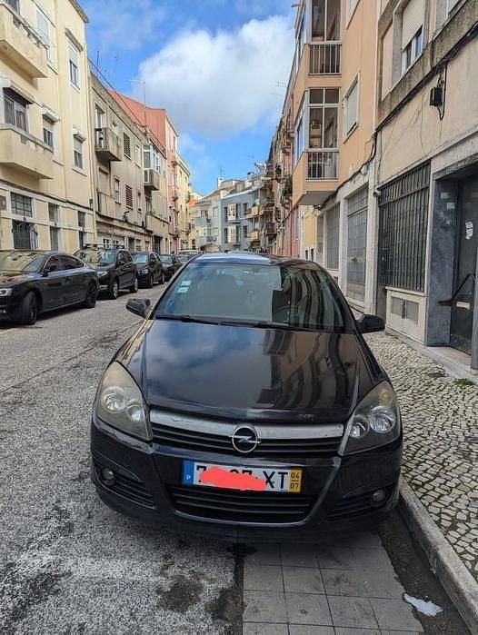 Usado 2004 Opel Astra Sedan | € 2.450 (Bom preço) - Imagem 1/4