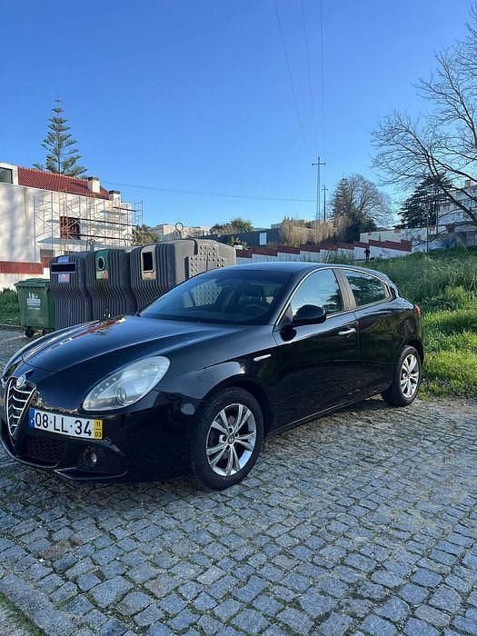 Usado Alfa Romeo Giulietta Progression 105 HP (77 kW) 2011 Sedan