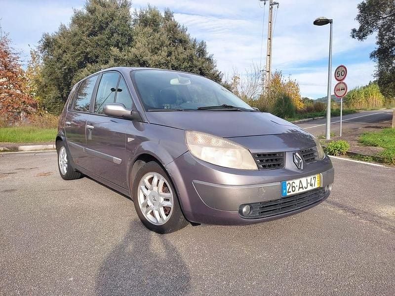 Usado 2005 Renault Scénic II Monovolume | € 2.700 (Preço justo) - Imagem 1/4