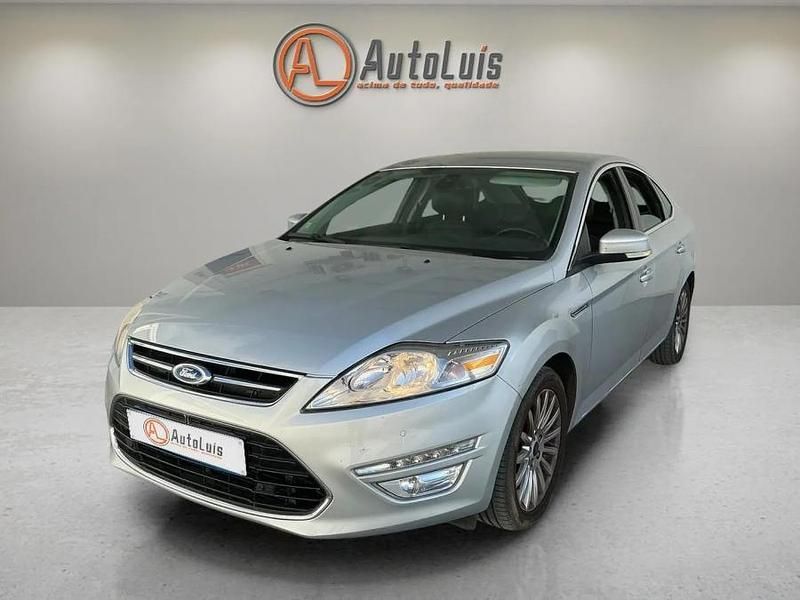 Cinzento Usado 2010 Ford Mondeo | € 8.450 - Imagem 1/4