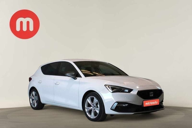 Branco Usado 2022 Seat Leon FR | € 20.499 (Preço elevado) - Imagem 1/4