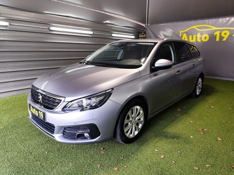 Cinza Usado 2020 Peugeot 308 Style Carrinha | € 13.990 (Bom preço) - Imagem 1/4