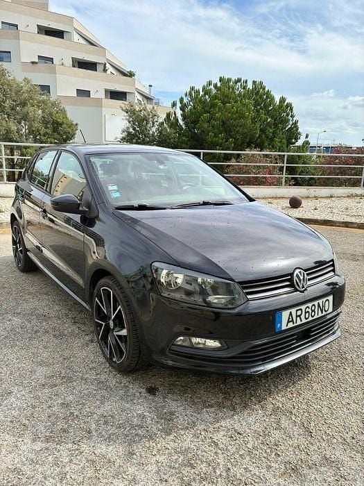 Preto Usado 2016 VW Polo Sedan | € 11.000 (Preço justo) - Imagem 1/4