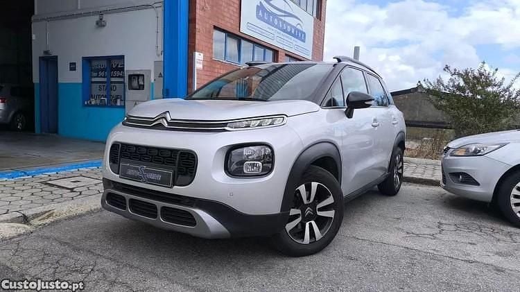 Outra Usado 2017 Citroën C4 PureTech SUV | € 11.700 (Preço justo) - Imagem 1/1