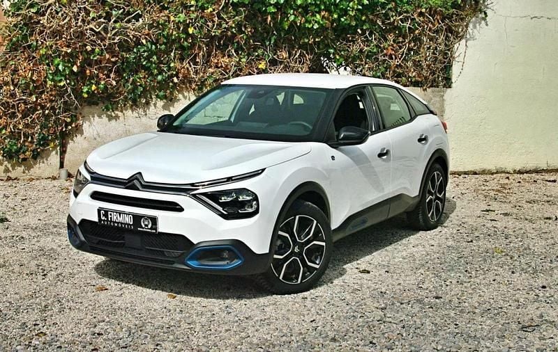 Branco Usado 2023 Citroën e-C4 Feel SUV | € 24.900 (Preço justo) - Imagem 1/4
