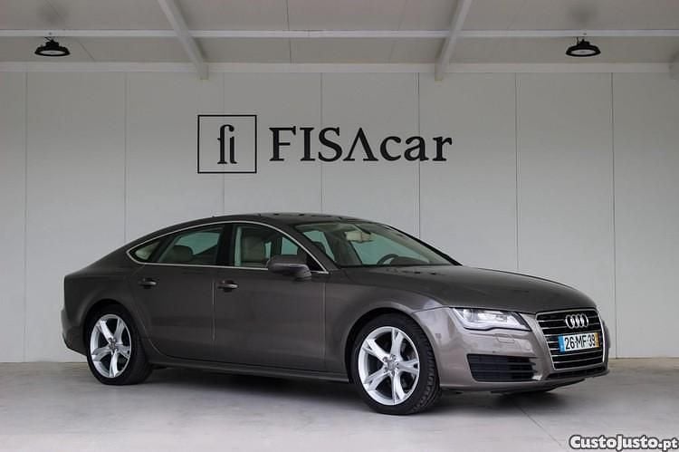 Cinza Usado 2011 Audi A7 Sportback Citadino | € 13.900 - Imagem 1/1