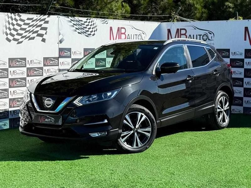 Preto Usado 2018 Nissan Qashqai N-Connecta SUV | € 18.900 (Preço justo) - Imagem 1/4