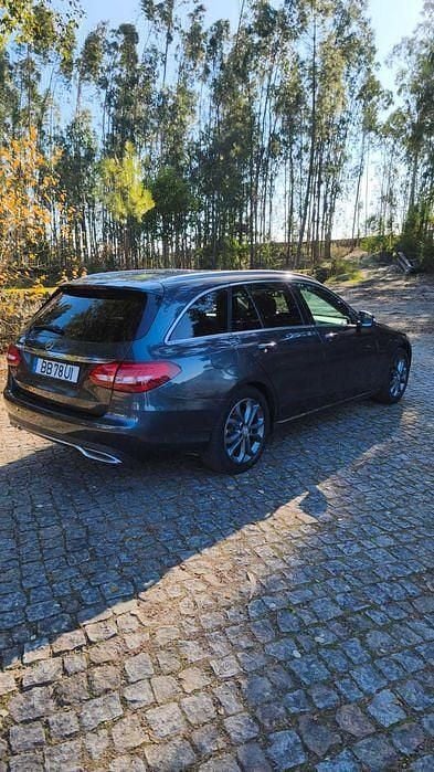 Usado Mercedes C180 116 HP (85 kW) 2015 Sedan