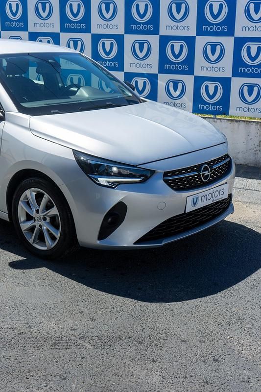 Usado Opel Corsa Elegance 100 HP (73 kW) 2022 Cinza Citadino