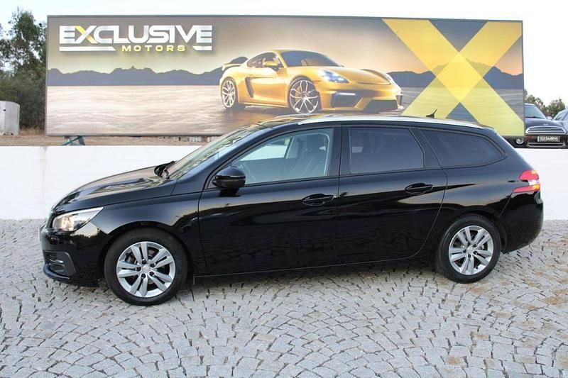 Preto Usado 2018 Peugeot 308 Allure Carrinha | € 13.490 (Preço elevado) - Imagem 1/4
