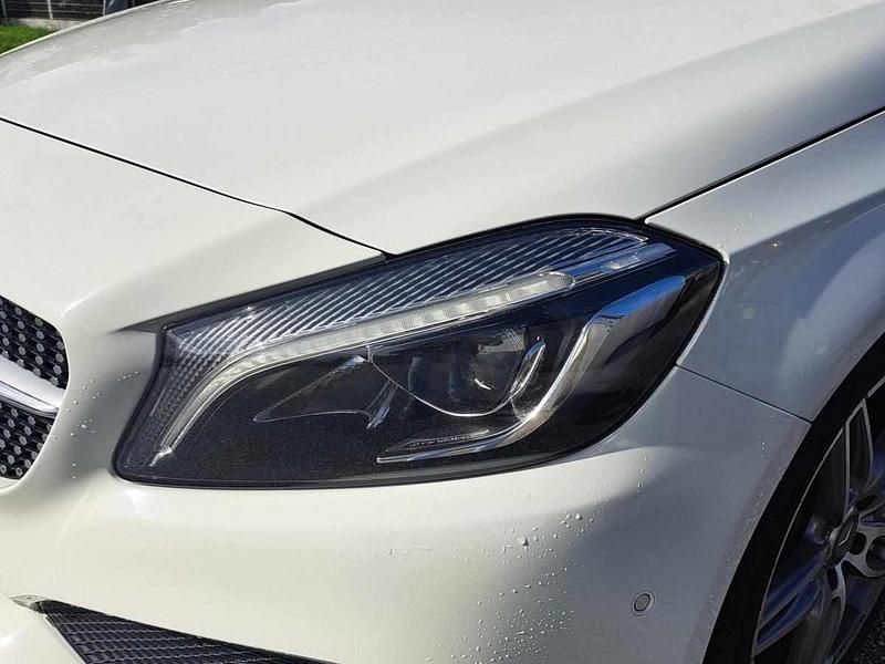 Usado Mercedes A180 AMG line 109 HP (80 kW) 2016 Branco Citadino
