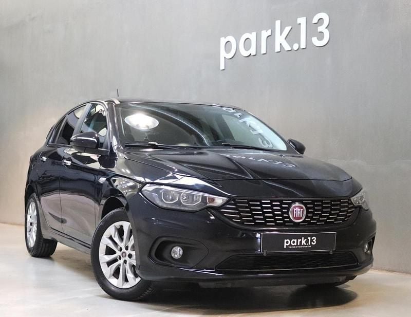 Preto Usado 2019 Fiat Tipo Lounge Sedan | € 10.990 (Preço justo) - Imagem 1/4