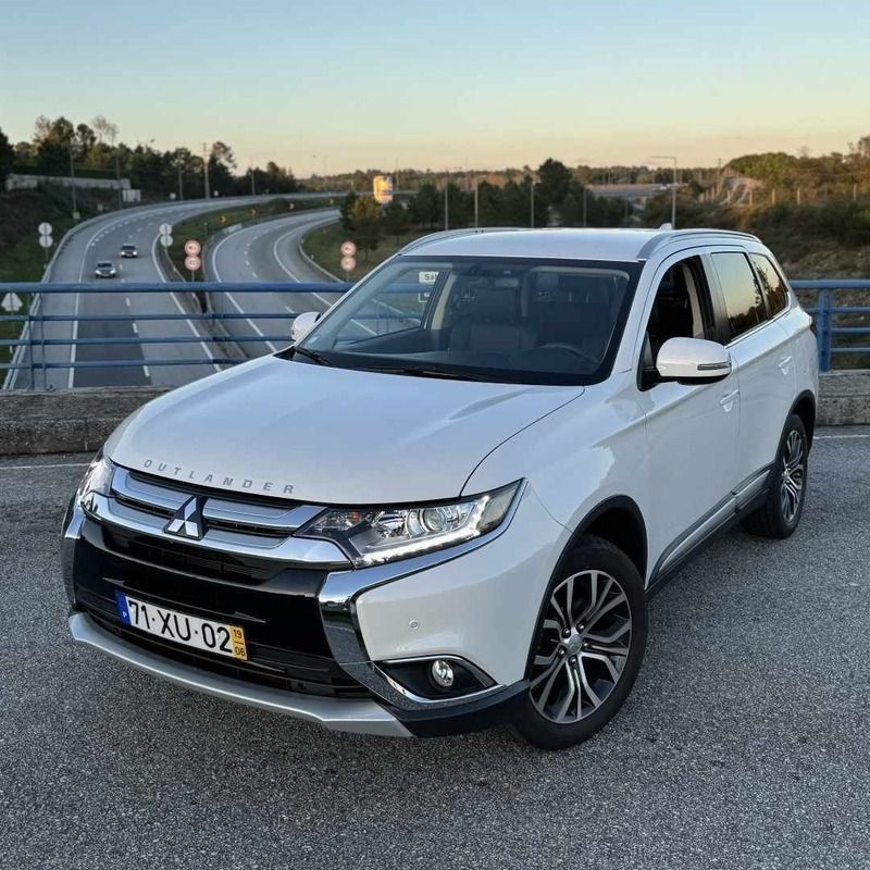 Branco Usado 2019 Mitsubishi Outlander SUV | € 29.000 (Caro) - Imagem 1/4