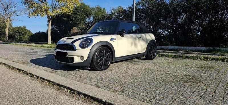 Usado 2016 Mini Cooper S Citadino | € 13.500 (Preço elevado) - Imagem 1/4
