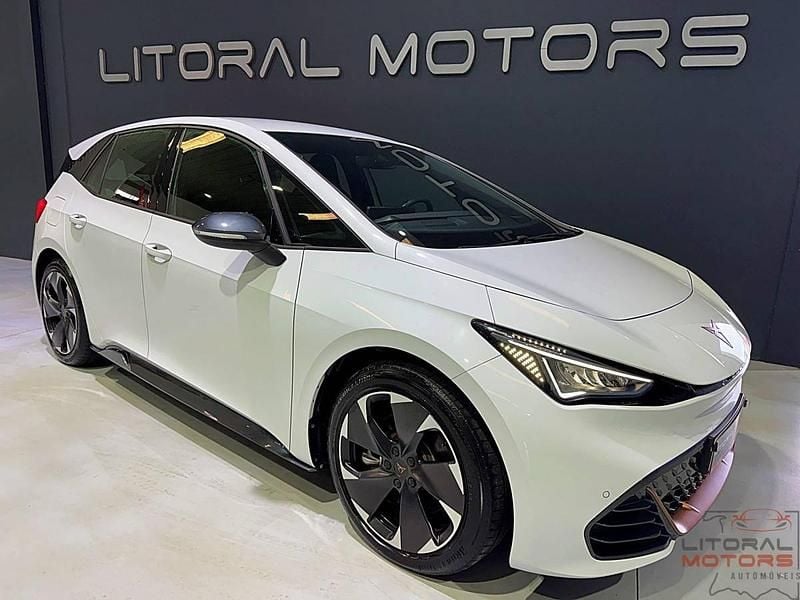 Branco Usado 2023 Cupra Born e-Boost Citadino | € 26.900 (Bom preço) - Imagem 1/3