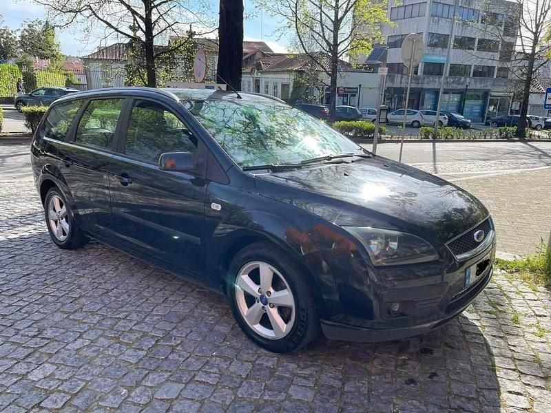 Usado Ford Focus 90 HP (66 kW) 2006 Preto Carrinha