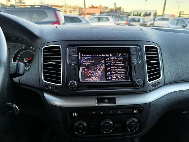 Usado VW Sharan 150 HP (110 kW) 2019 Monovolume