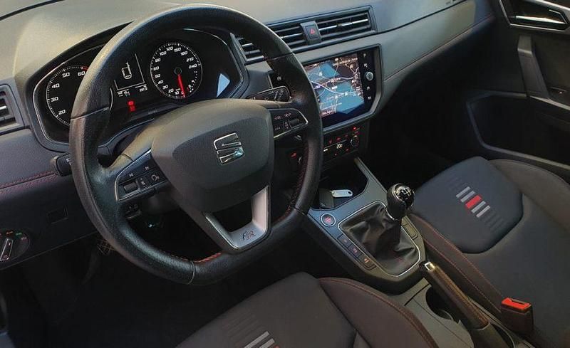 Usado Seat Ibiza 95 HP (69 kW) 2019 Cinzento