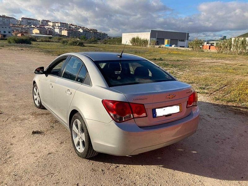 Usado Chevrolet Cruze 163 HP (119 kW) 2009 Sedan