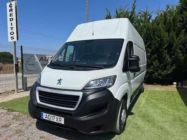 Branco Usado 2020 Peugeot Boxer Van | € 18.900 (Preço justo) - Imagem 1/4