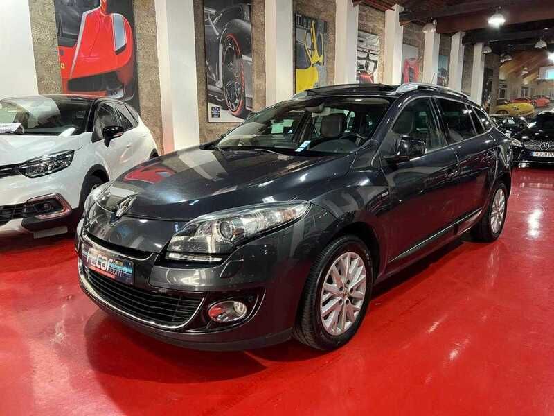 Cinzento Usado 2013 Renault Mégane III Carrinha | € 6.990 (Preço justo) - Imagem 1/4