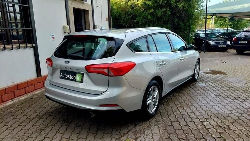 Usado Ford Focus Business Edition 120 HP (88 kW) 2019 Cinzento Carrinha