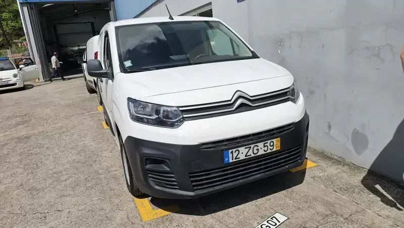 Branco Usado 2019 Citroën Berlingo Monovolume | € 14.950 (Preço elevado) - Imagem 1/4