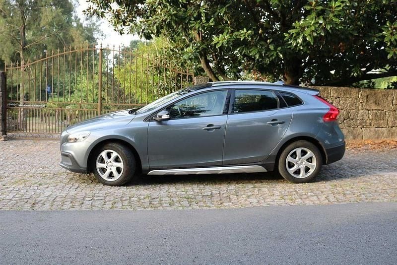 Usado 2016 Volvo V40 CC Carrinha | € 10.950 (Super Preço) - Imagem 1/4