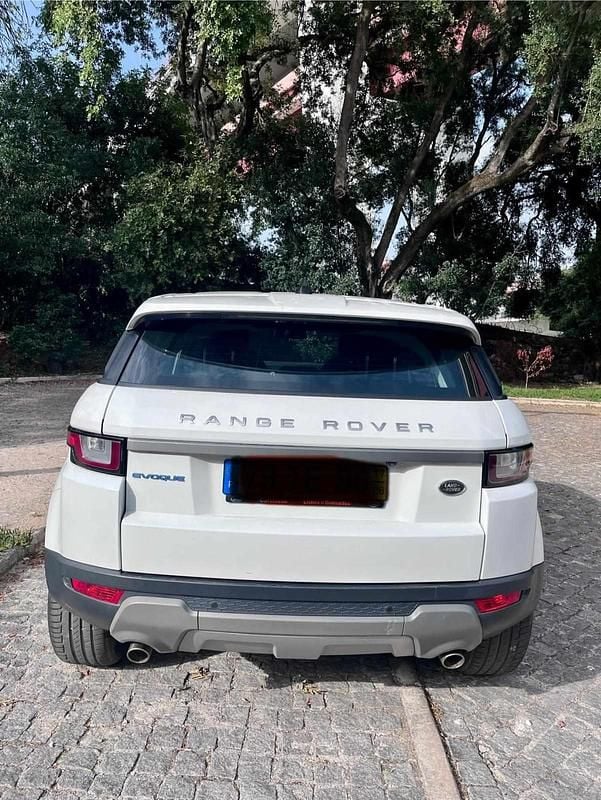 Usado Land Rover Range Rover evoque 150 HP (110 kW) 2017 Branco Citadino