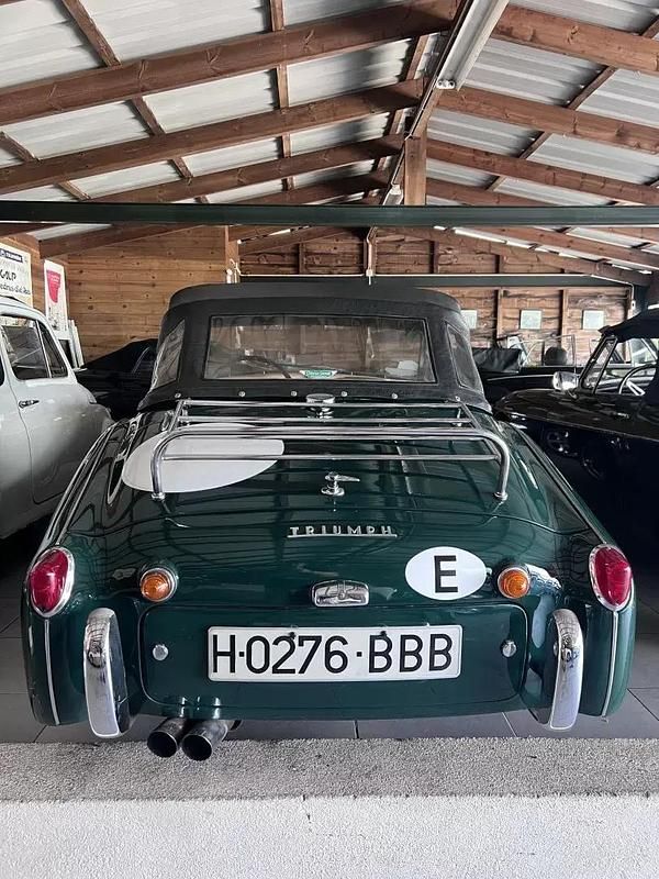 Usado Triumph TR3 100 HP (73 kW) 1960 Verde Cabrios