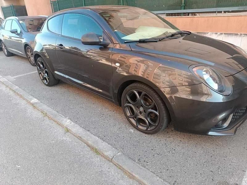 Usado Alfa Romeo MiTo 95 HP (69 kW) 2018 Cinzento Citadino