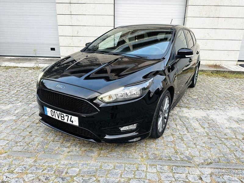 Usado 2018 Ford Focus ST-Line Sedan | € 8.999 (Super Preço) - Imagem 1/4