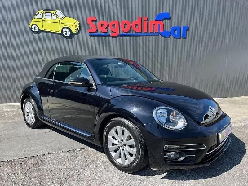 Usado VW Beetle Cabriolet 105 HP (77 kW) 2016 Preto Cabrios