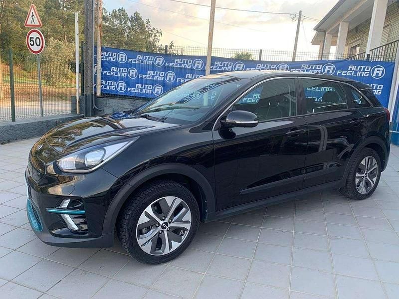Preto Usado 2020 Kia e-Niro SUV | € 22.800 (Preço justo) - Imagem 1/4