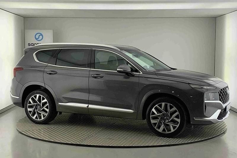 Cinzento Usado 2024 Hyundai Santa Fe SUV | € 51.990 - Imagem 1/4
