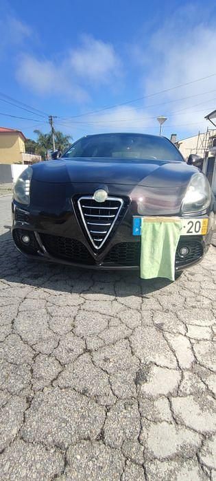 Usado 2010 Alfa Romeo Giulietta Sedan | € 5.800 (Preço justo) - Imagem 1/4