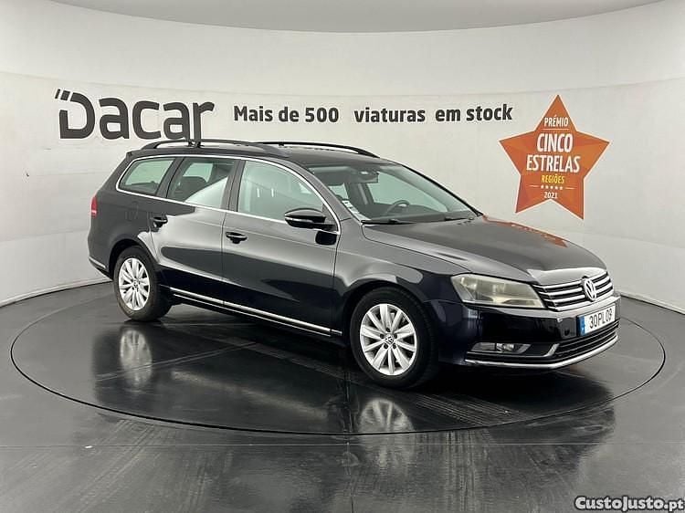 Usado VW Passat 105 HP (77 kW) 2012 Preto Carrinha