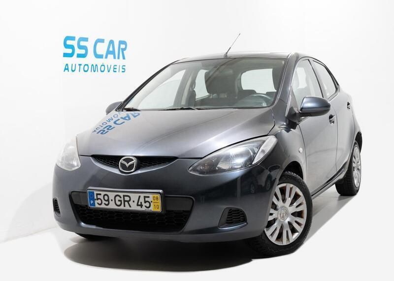Cinza Usado 2008 Mazda 2 Exclusive Citadino | € 5.990 (Caro) - Imagem 1/4