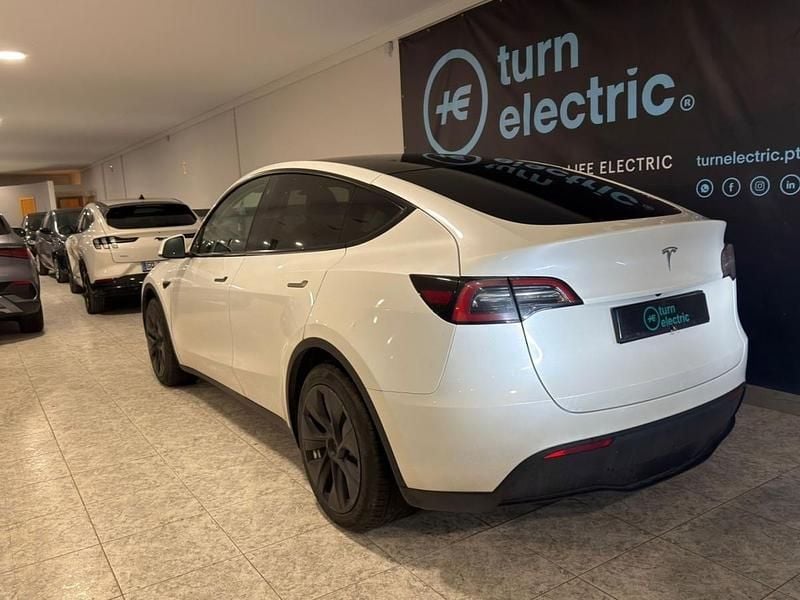 Usado Tesla Model Y 219 kW (299 HP) 2023 Branco SUV