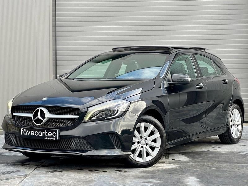 Usado Mercedes A180 Urban 109 HP (80 kW) 2016 Preto