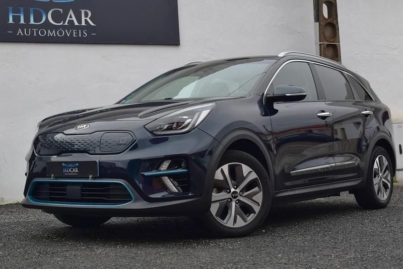 Azul Usado 2020 Kia e-Niro SUV | € 21.890 (Preço justo) - Imagem 1/2