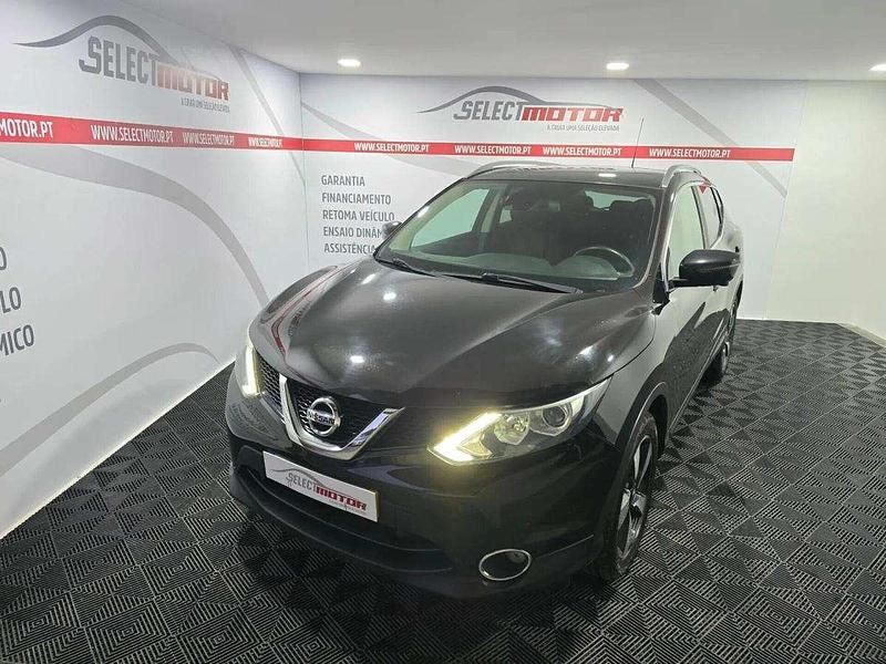 Usado Nissan Qashqai 110 HP (80 kW) 2016 Preto SUV